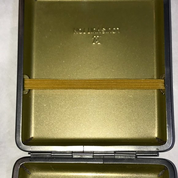 Louis Vuitton Rare Vintage Cigarette Case/ Perfect Hand Size Accessory - Unisex - Picture 12 of 15